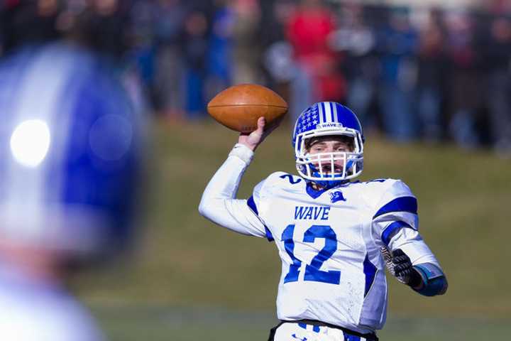 With No Stadium Lights, Darien Football Hits The Road For Playoff Opener
