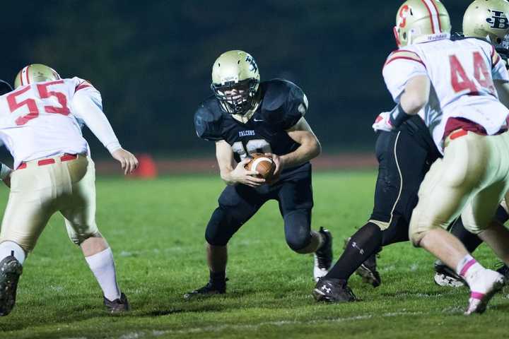 Joel Barlow Football Tackles First State Playoff Game On Tuesday