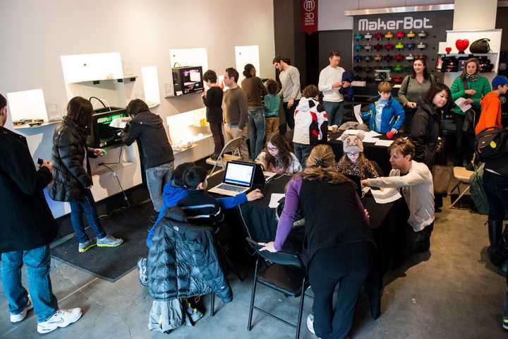 MakerBot In Greenwich Holds Children's 3D Printing Class