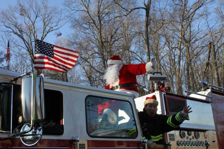 North Salem Looks Forward To Croton Falls Candy Cane Run