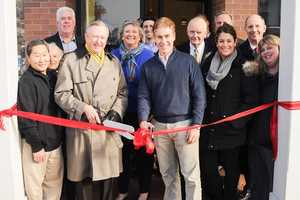 Peachwave In Wilton Serves Up Frozen Yogurt, Movies For Grand Opening