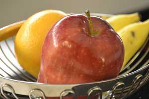 Norwalk Hospital Nutritionist Offers Tips To Transform Yourself