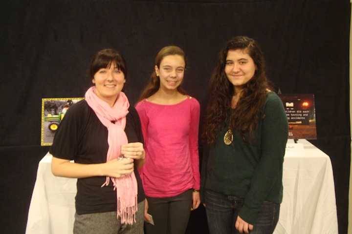 Rye Students Use Posters To Stop Distracted Driving