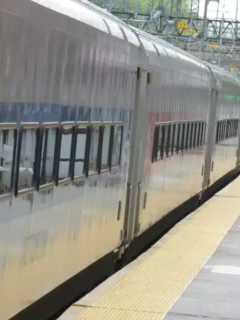 Metro-North Doing Repairs At Peekskill Railroad Crossing