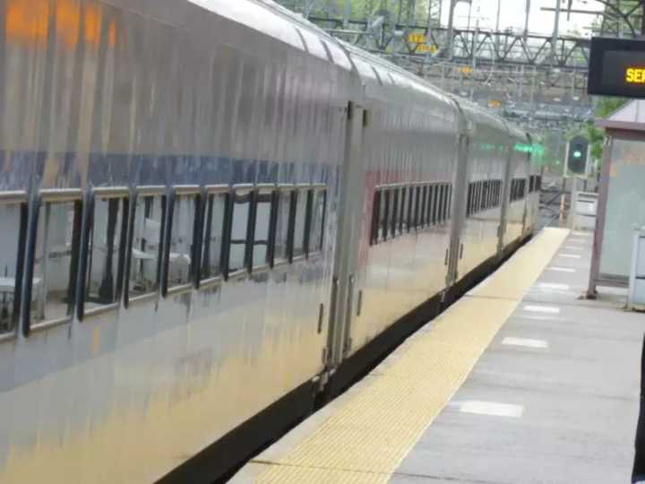 Metro-North will be working on a railroad crossing in Peekskil