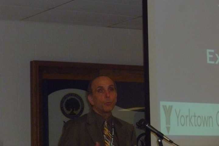 Yorktown Pushes For Full-Day Kindergarten