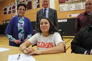 Soccer Star At St. Luke's In New Canaan Chooses Clemson