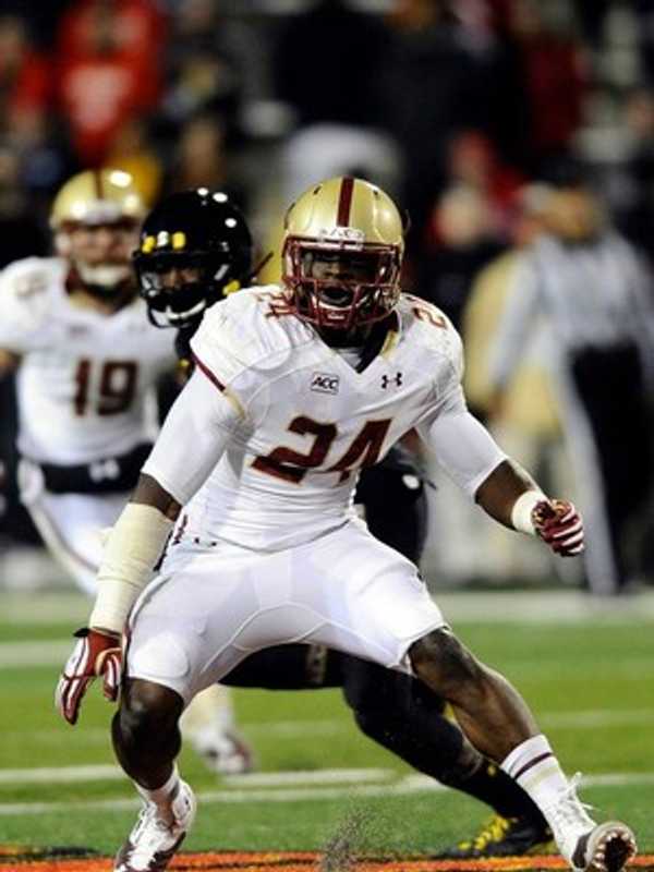 Former Football Player From Stamford Impresses NFL Scouts