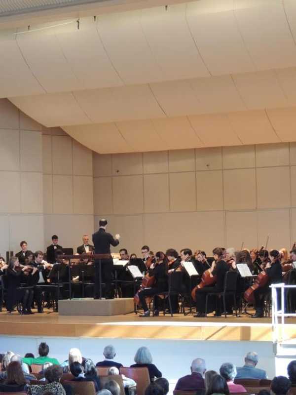 Norwalk Symphony Orchestra Presents Sing-Along And Holiday Extravaganza