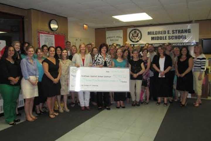 Yorktown Education Group Plans Casino Night, Dinner Dance