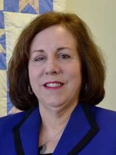 Yorktown Woman Leads Support Connection With Passion