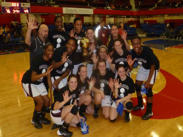 The Ossining girls basketball team 