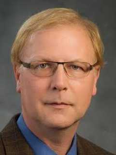 Mount Kisco Medical Group Physician Completes Robotic-Arm Hysterectomy