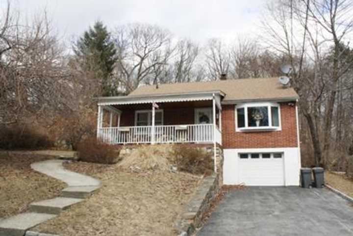 49 Crumb Place, Cortlandt Manor