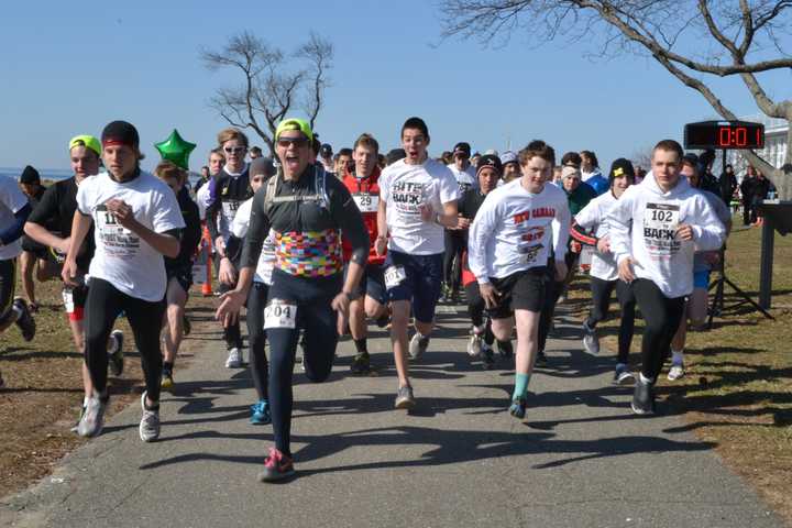 Westport Race Nets $200K For Tick-Borne Disease Alliance