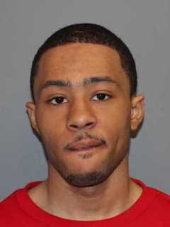 Norwalk Man Charged With Selling Heroin To Undercover Officers