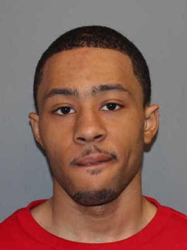 Norwalk Man Charged With Selling Heroin To Undercover Officers