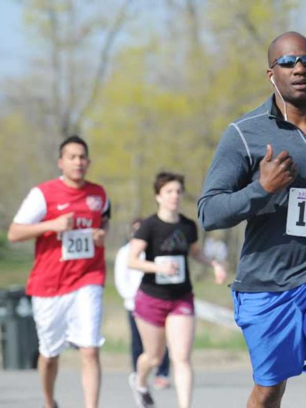 'Bite Back Against Lyme Run & Walk' Kicks Off In Stamford Sunday