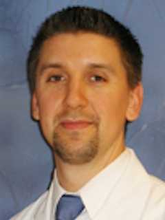 Greenwich Psychologist Helps Patients Rethink Weight Loss