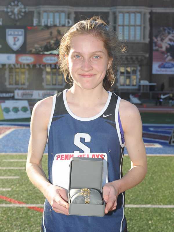 Westport's Hannah DeBalsi From Staples Win 3K Race At Penn Relays