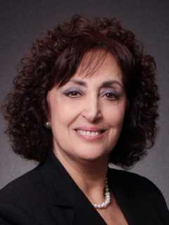 Houlihan Lawrence Realtor From Yorktown Completes Home Marketing Course