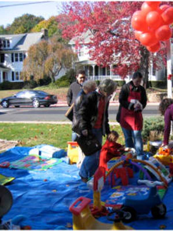 Junior League of Stamford-Norwalk Staging Annual Spring Tag Sale