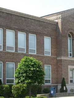 Darien Republicans Seek Applicants For Town Committee