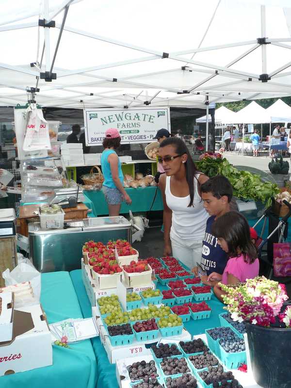 Farmer’s Market Coupons Now Available to Qualifying Seniors