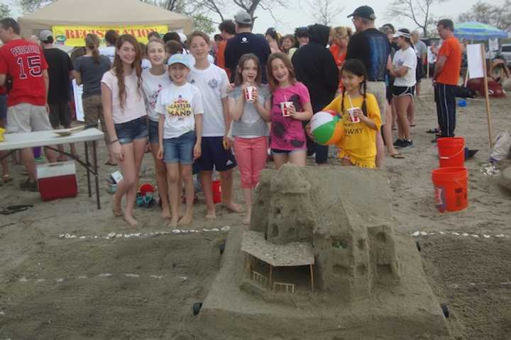 Westport Families Build Castles In The Sand For Homes With Hope