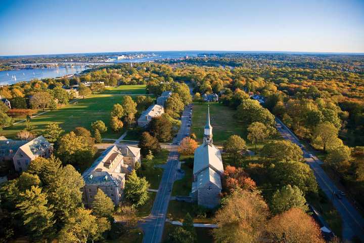 Suspicious Item Causes Bomb Scare At Connecticut College In New London