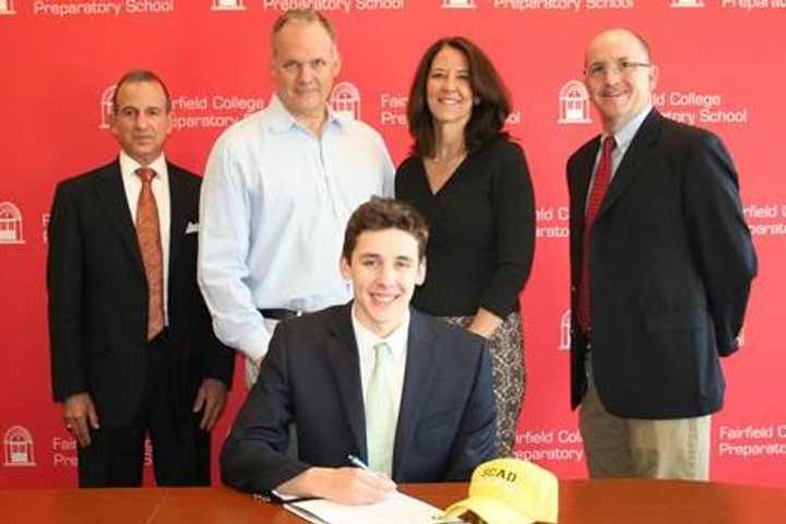 Norwalk Swimmer Nick Wargo Will Compete For Georgia College