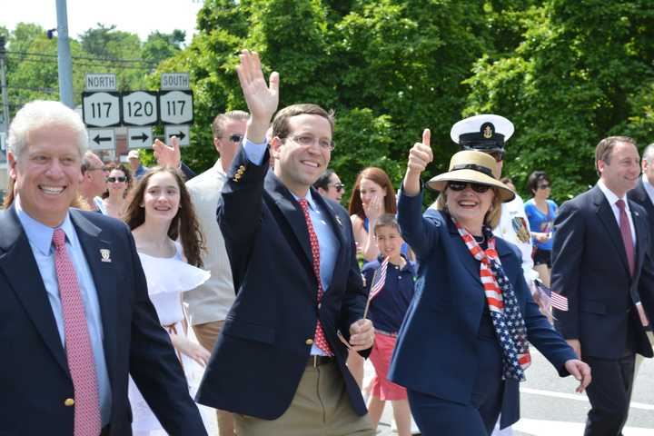 Hillary Clinton, Rob Astorino March In Memorial Day Parade in Chappaqua