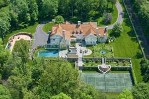 New Canaan Realtors Host Twilight Tour Of Luxury Homes