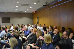 Traffic A Focus At Chappaqua Crossing Meeting