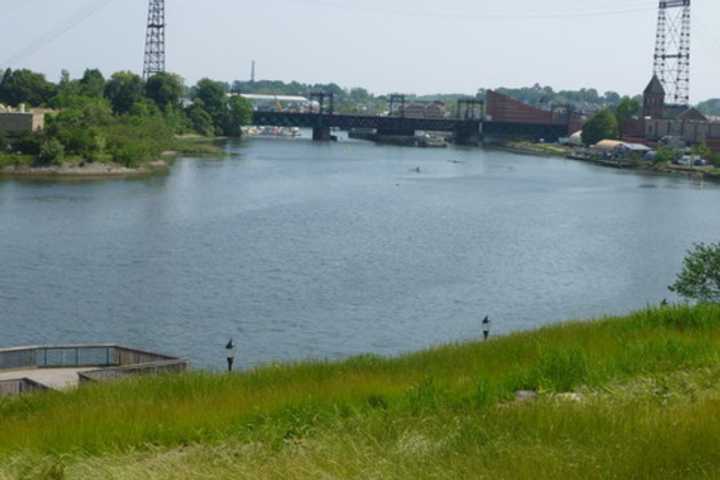 The WALK Bridge carries Metro-North trains over Norwalk Harbor, between the South Norwalk and East Norwalk stations.