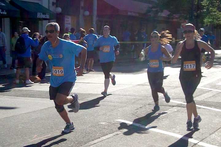 Runners take part in the annual Hope in Motion Walk and Run to benefit Stamford Hospital.