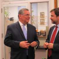 <p>New Rochelle School Board President David Lacher (left) with new Superintendent Brian Osborne.</p>