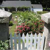 <p>The Weston Garden Club will be hosting a Garden Tour from 11 a.m. to 3 p.m. Saturday, June 14. </p>