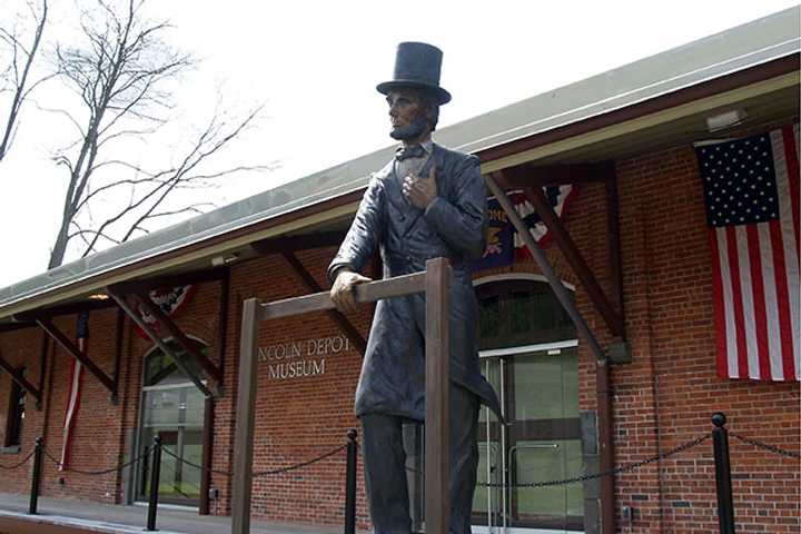 Lincoln Depot Museum In Peekskill Gets Flagpole For Flag Day