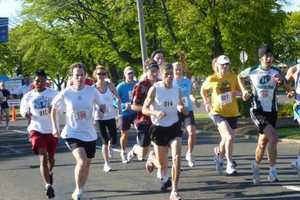 Norwalk's Lightfoot Running Club Holds 3-Mile Race Saturday