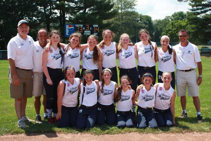 Westport Softball Wins District 2 Championship