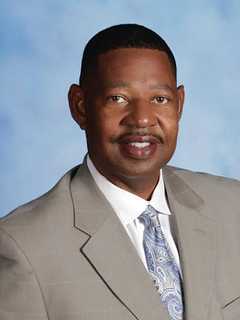 Mount Vernon Schools Superintendent Kenneth Hamilton Touts Progress