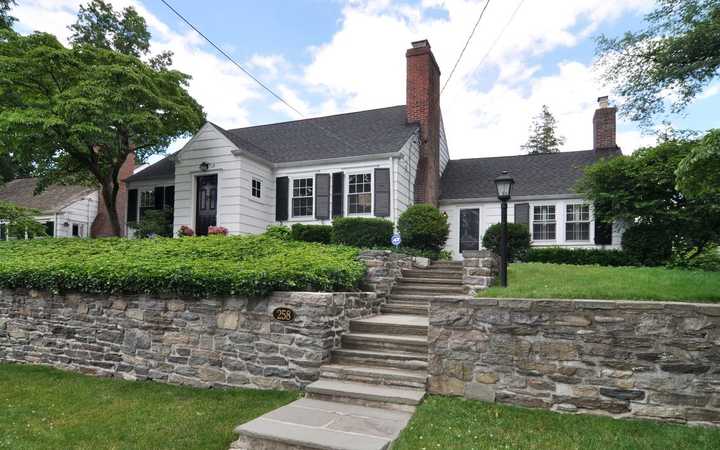 258 Pondfield Road, Bronxville