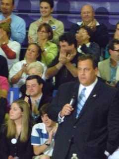 New Jersey Residents Want Christie To Return To State