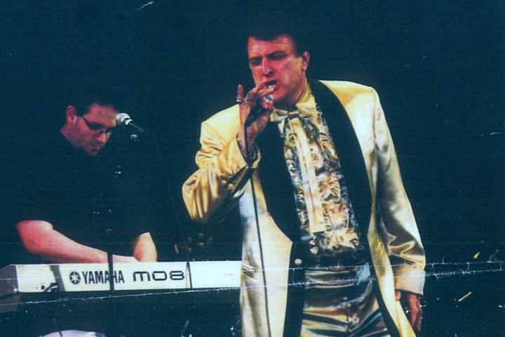 Putnam Detective Moonlights As Elvis Impersonator 