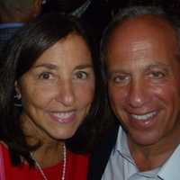 <p>Nancy and Chuck Clavvit live in Scarsdale. </p>