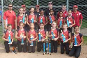 Farfield Fury Wins B Division Of League Softball Championship