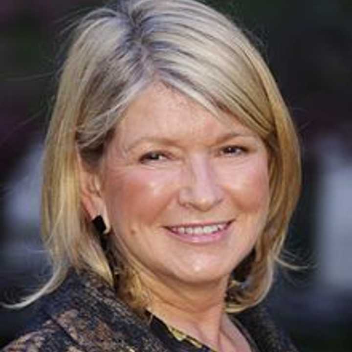 Bedford&#x27;s Martha Stewart announced that her younger sister, Laura Plimpton, died at Norwalk Hospital on Tuesday. 