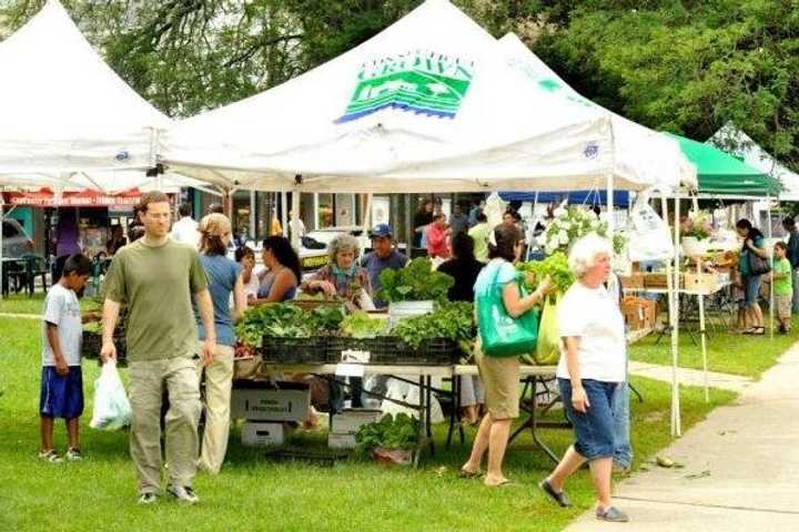 Danbury Farmers' Market Offers Vouchers For Veterans