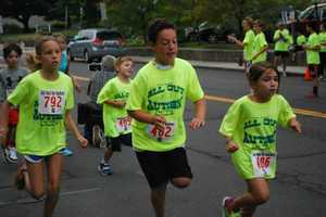 Record Field Runs In New Canaan Race For Autism